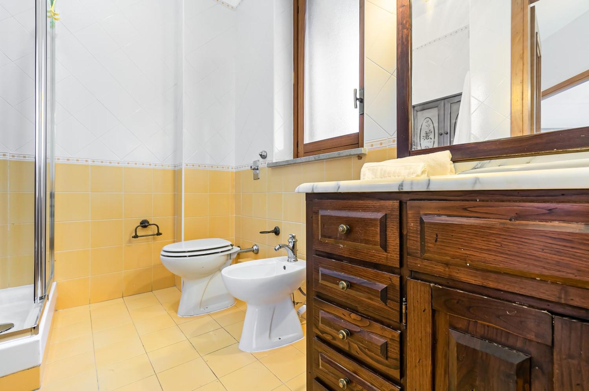 Palazzo Reale & Piazza Indipendenza Roomy Flat Palermo Buitenkant foto