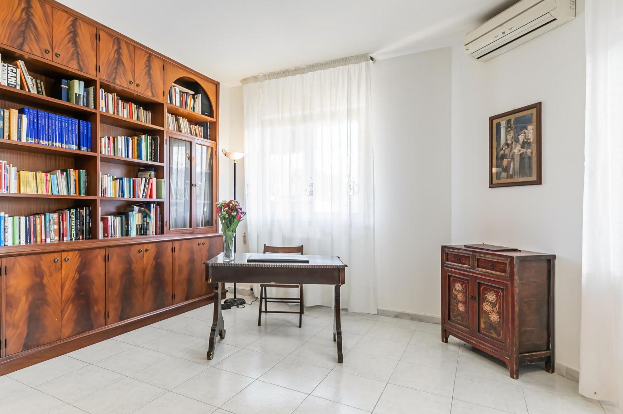Palazzo Reale & Piazza Indipendenza Roomy Flat Palermo Buitenkant foto