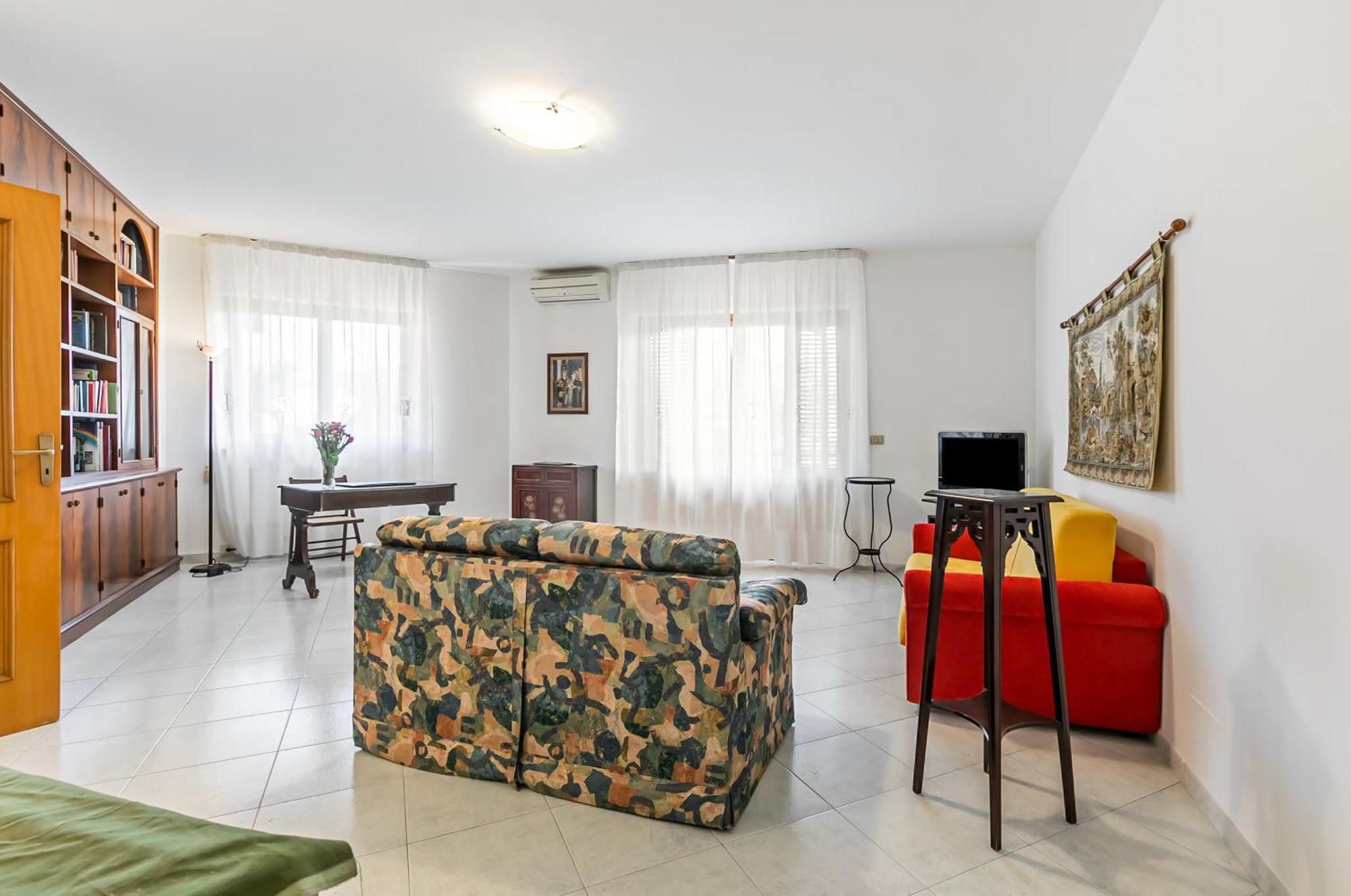 Palazzo Reale & Piazza Indipendenza Roomy Flat Palermo Buitenkant foto